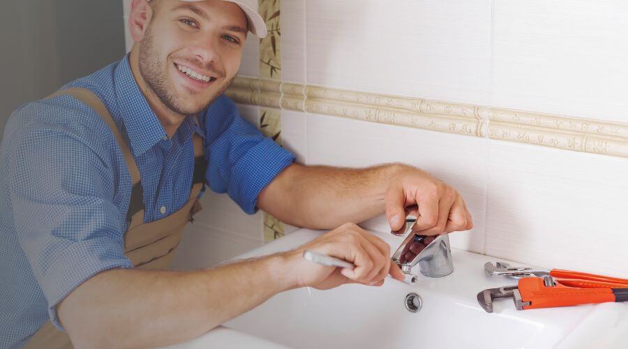 Professional clogged drains services in Blossom, TX